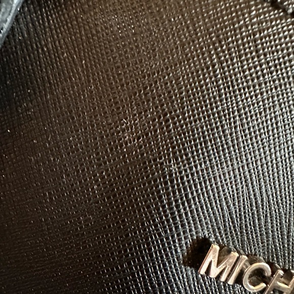 Michael Kors Jet Set East/West Saffiano Leather Tote Black/Silver - Picture 6 of 6